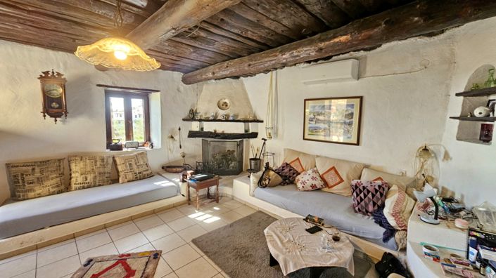 Image No.10-2 Bed House for sale