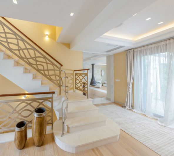 Image No.2-5 Bed Villa for sale