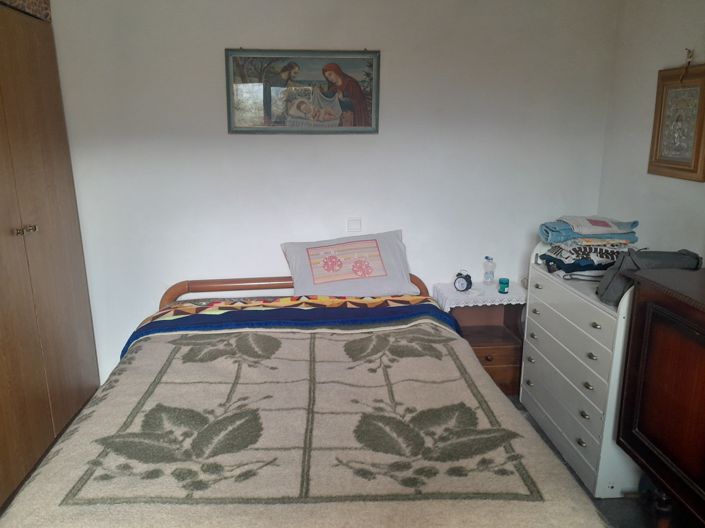 Image No.3-5 Bed House for sale