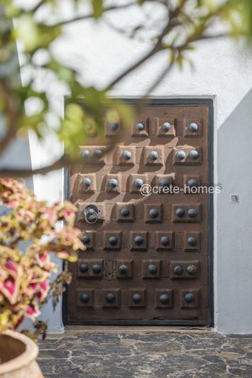 Image No.41-10 Bed Villa for sale