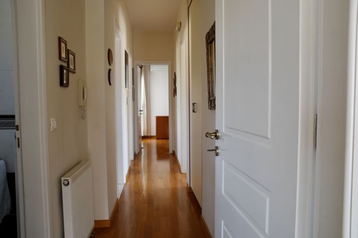 Image No.18-3 Bed House for sale