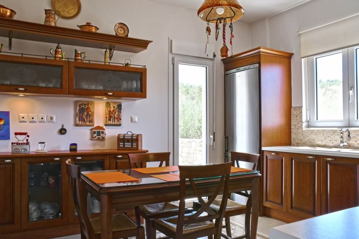 Image No.6-3 Bed House for sale