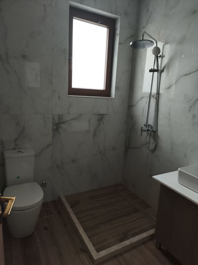 Image No.14-3 Bed House for sale