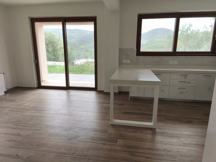 Image No.3-3 Bed House for sale