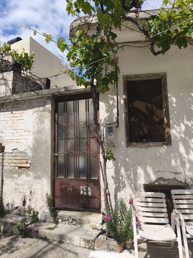 Image No.2-1 Bed House for sale