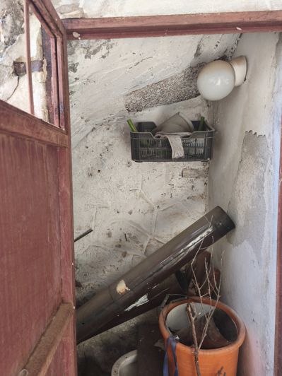 Image No.8-1 Bed House for sale