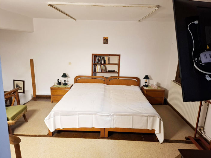 Image No.51-3 Bed House for sale