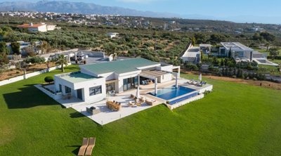 incredible-villa-for-sale-in-kalathas-11