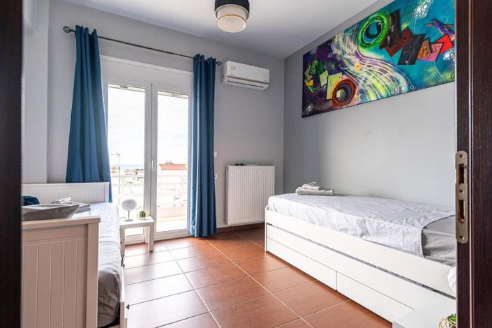 Image No.11-2 Bed House for sale