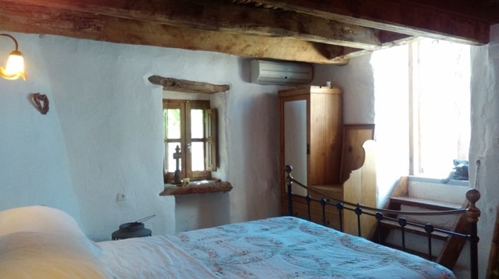 Image No.12-1 Bed House for sale