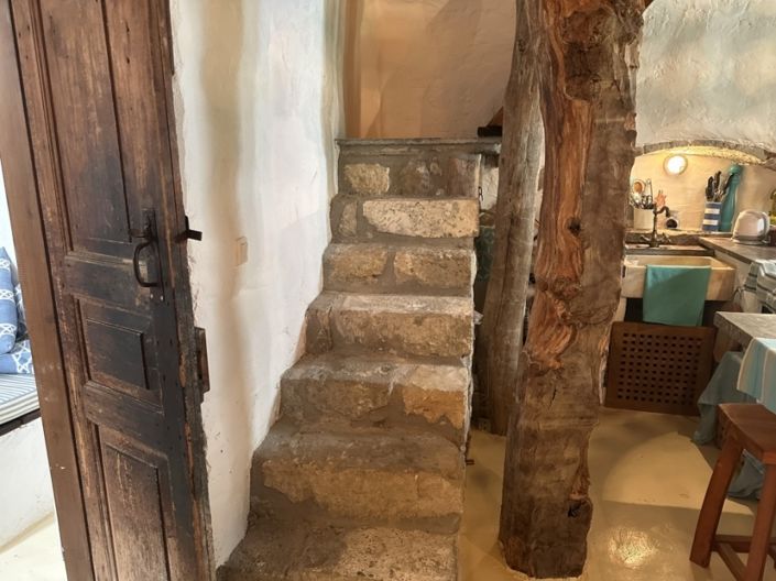 Image No.10-1 Bed House for sale