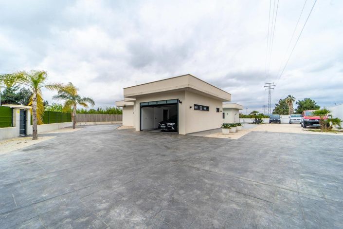 Image No.5-4 Bed Villa for sale