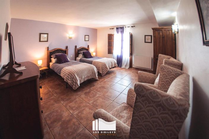 Image No.20-5 Bed Villa for sale