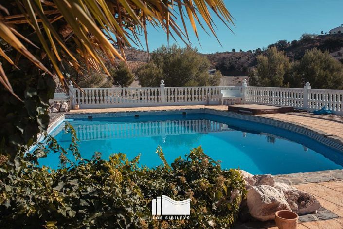 Image No.9-5 Bed Villa for sale