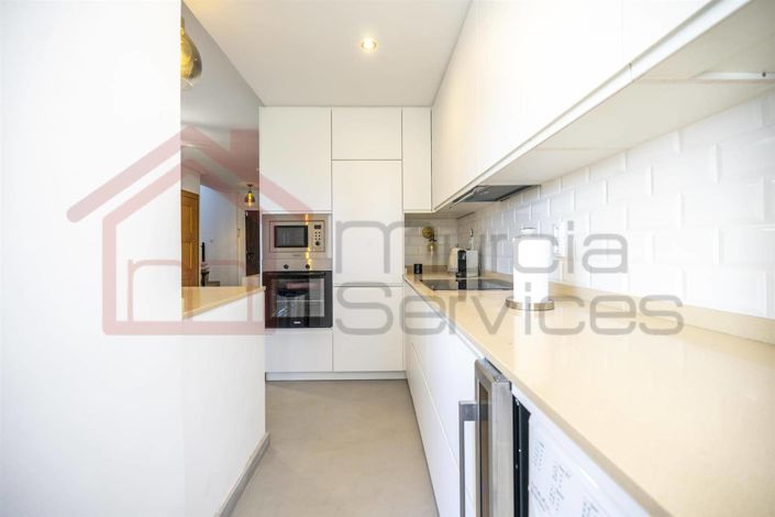 Image No.14-3 Bed Townhouse for sale