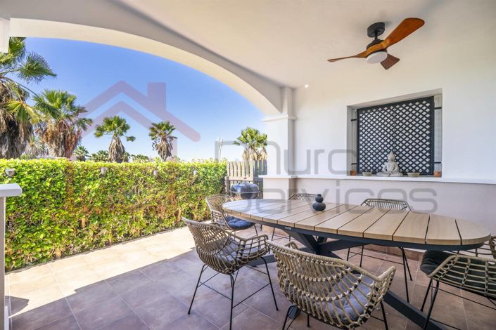 Image No.16-3 Bed Townhouse for sale