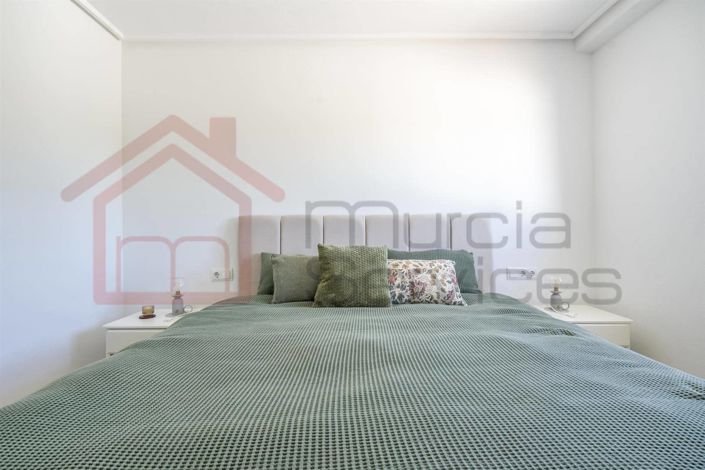 Image No.20-3 Bed Townhouse for sale