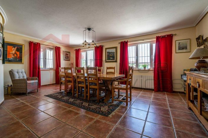 Image No.19-4 Bed Villa for sale