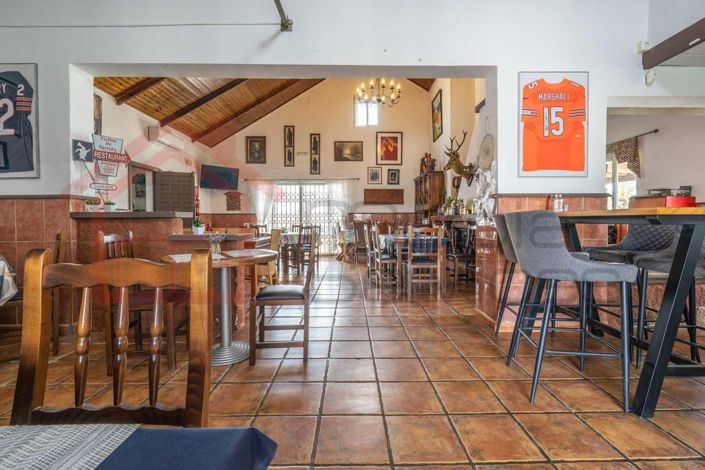 Image No.3-4 Bed Villa for sale