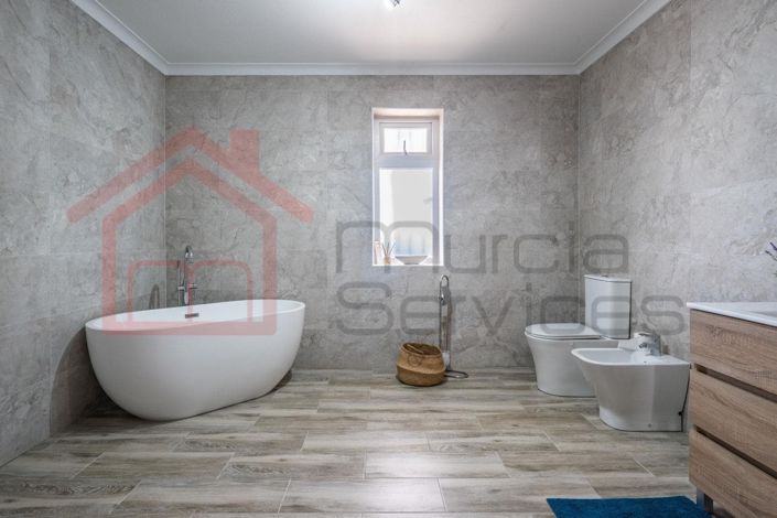 Image No.27-4 Bed Villa for sale