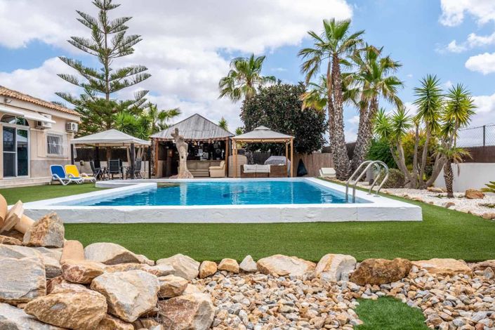 Image No.3-6 Bed Villa for sale