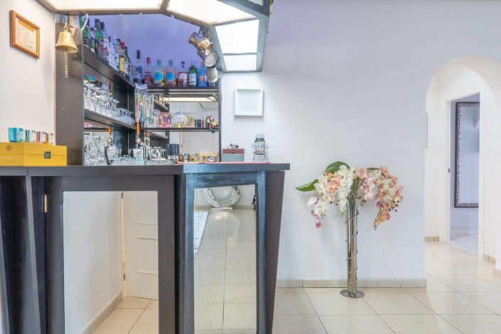 Image No.32-6 Bed Villa for sale