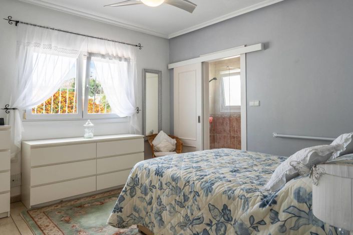 Image No.38-6 Bed Villa for sale