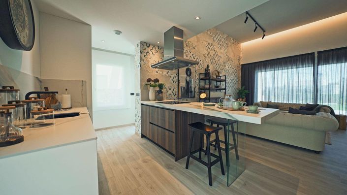 Image No.8-3 Bed Property for sale