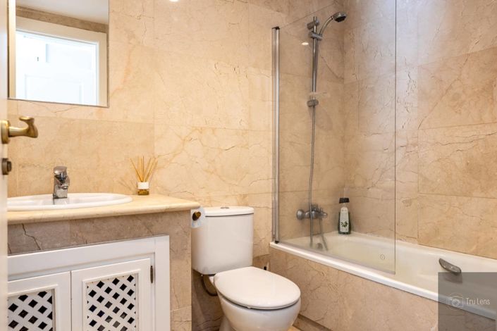 Image No.22-2 Bed Apartment for sale