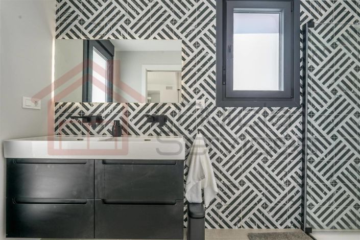 Image No.14-4 Bed Villa for sale