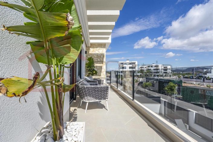 Image No.15-4 Bed Villa for sale