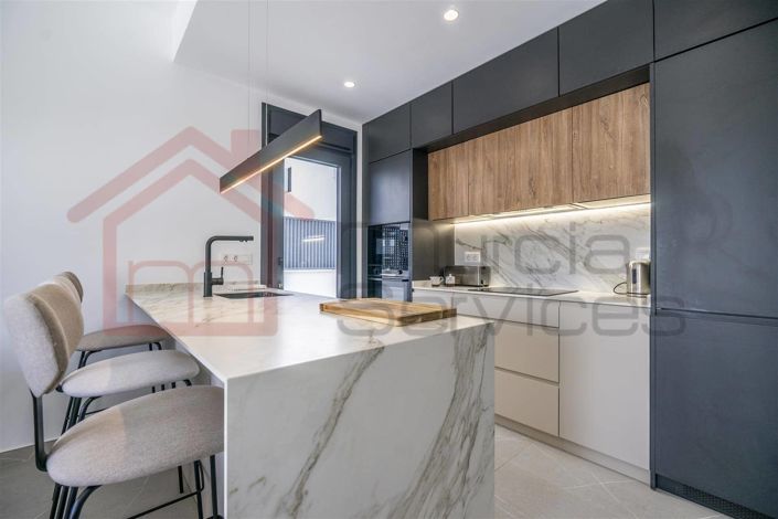 Image No.9-4 Bed Villa for sale