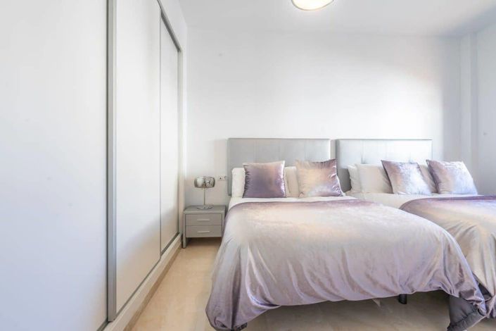 Image No.27-5 Bed Villa for sale