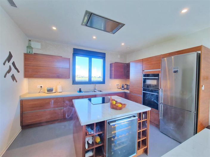 Image No.9-3 Bed Villa for sale