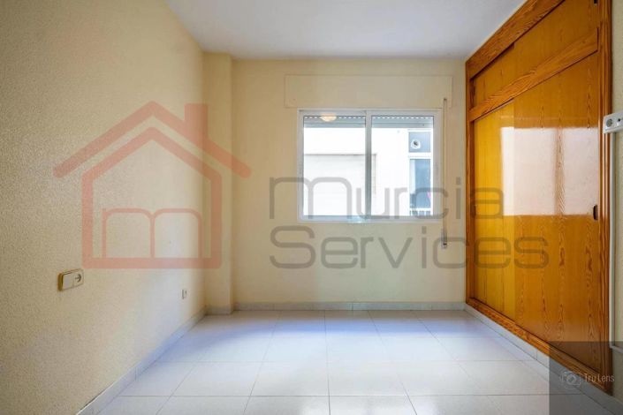 Image No.17-3 Bed Apartment for sale