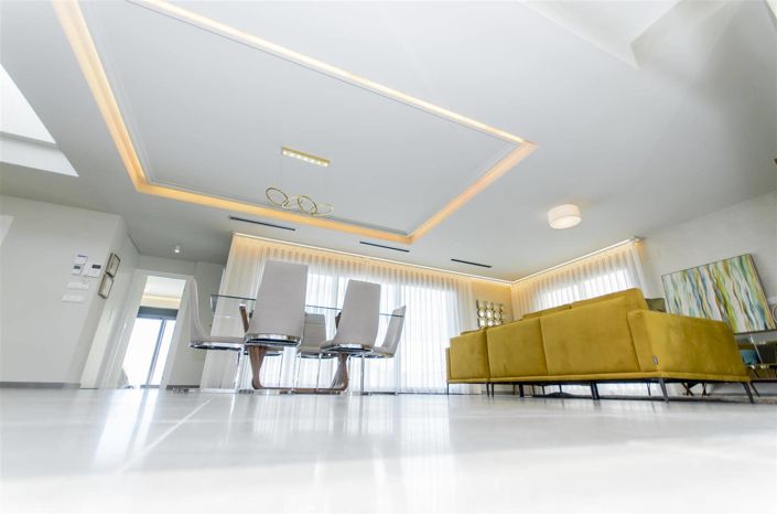 Image No.9-3 Bed Property for sale