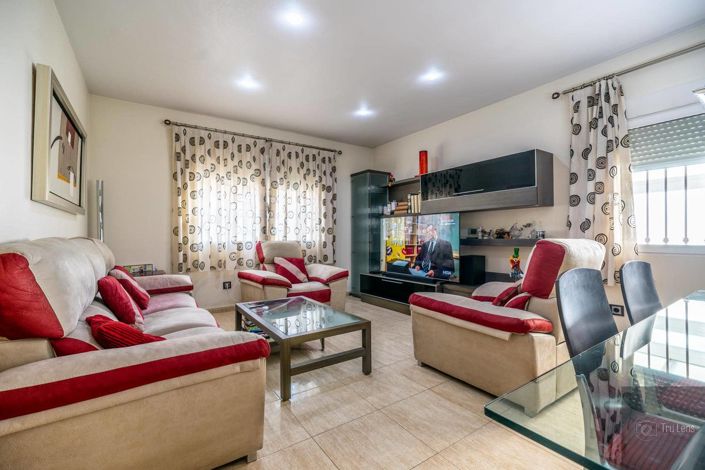 Image No.5-5 Bed Villa for sale