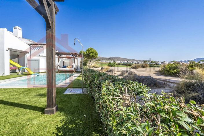 Image No.7-3 Bed Villa for sale