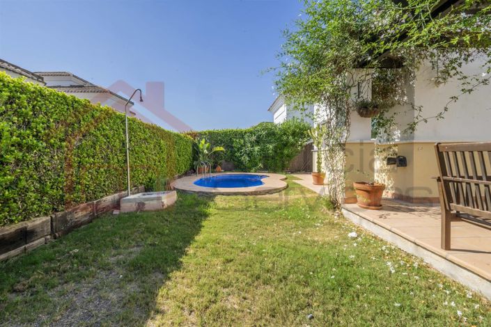 Image No.7-2 Bed Villa for sale