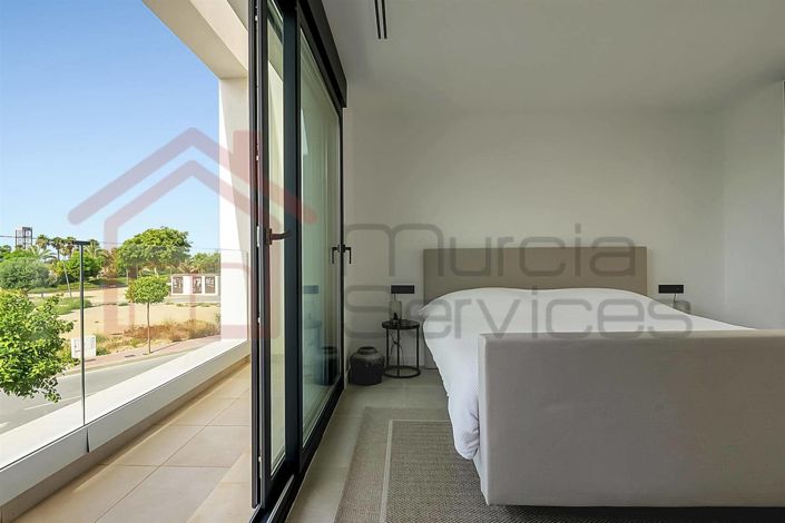 Image No.16-3 Bed Villa for sale