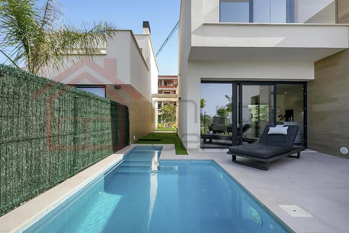 Image No.3-3 Bed Villa for sale