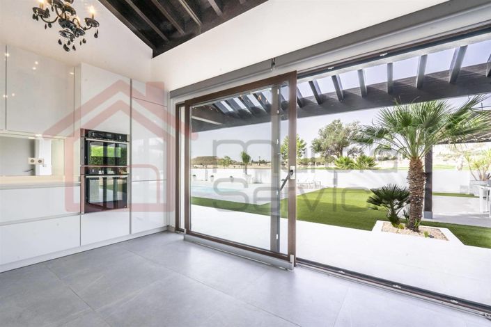 Image No.13-4 Bed Villa for sale