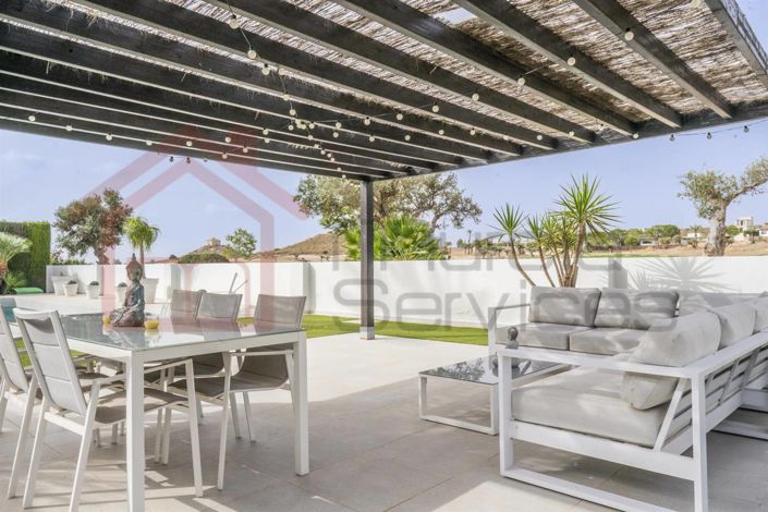 Image No.15-4 Bed Villa for sale