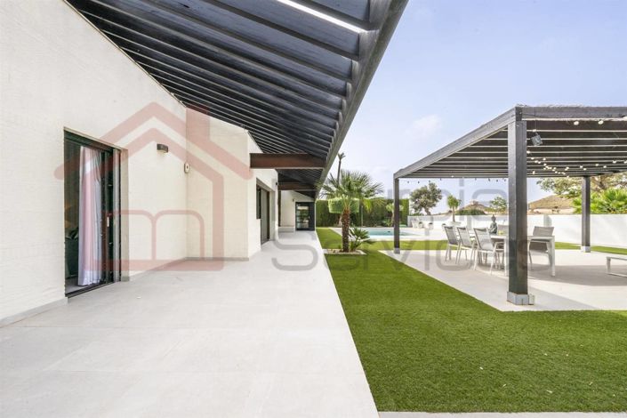 Image No.16-4 Bed Villa for sale