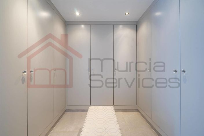 Image No.28-4 Bed Villa for sale