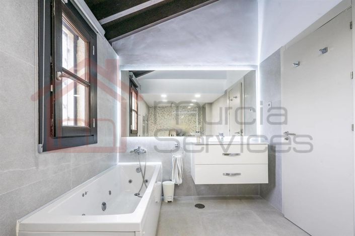 Image No.29-4 Bed Villa for sale