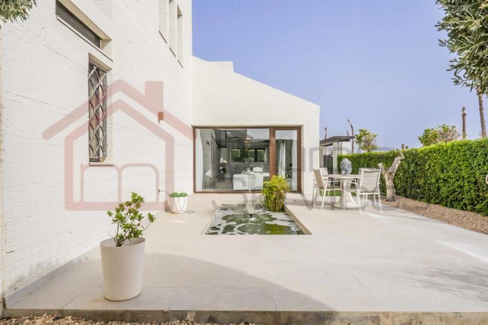 Image No.4-4 Bed Villa for sale