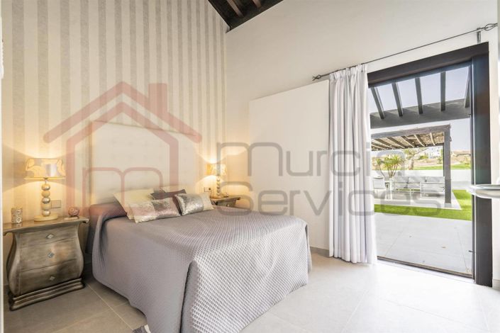 Image No.32-4 Bed Villa for sale