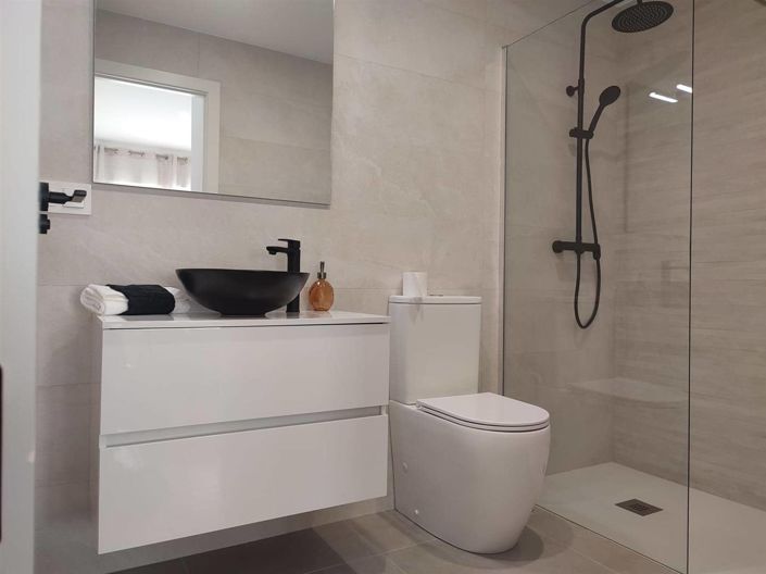 Image No.15-3 Bed Villa for sale