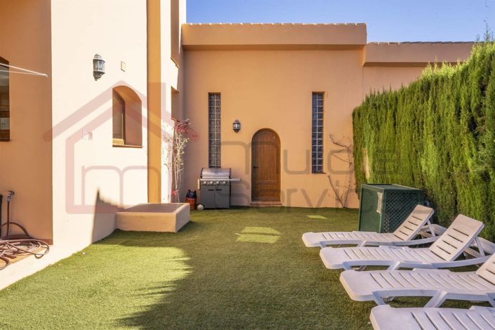 Image No.10-4 Bed Villa for sale